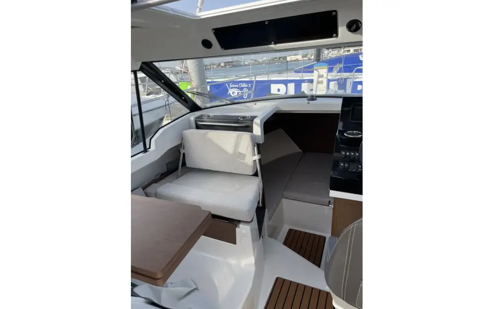 slider 4 Jeanneau Merry Fisher 795 Serie 2