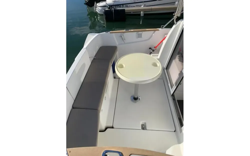 slider 14 Beneteau Antares 580