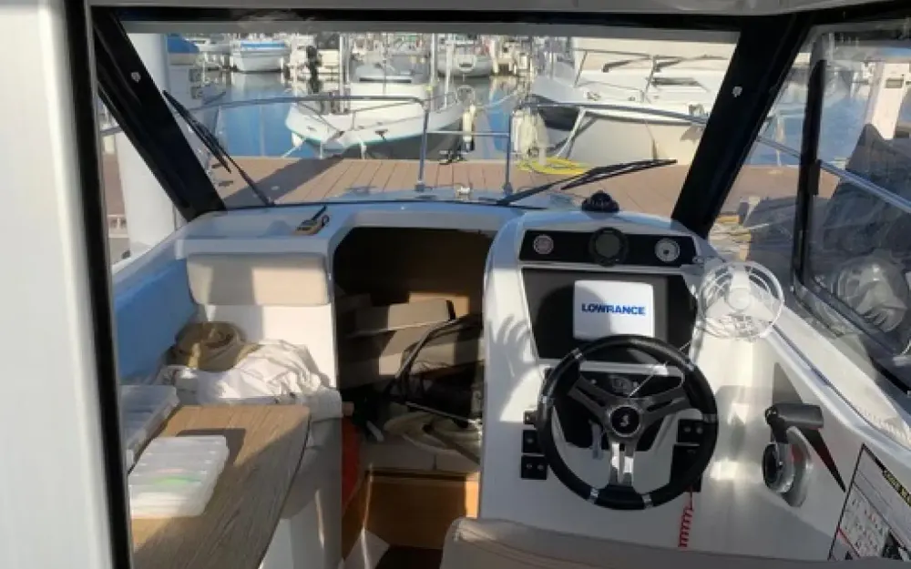 slider 2 Beneteau Antares 580