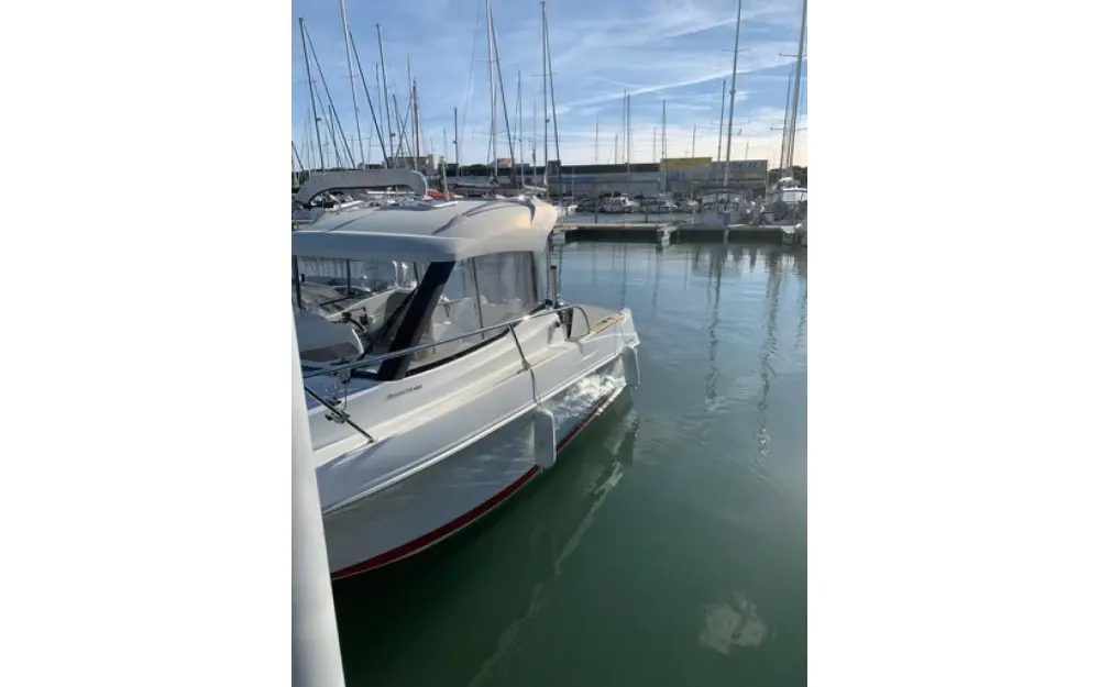 slider 4 Beneteau Antares 580