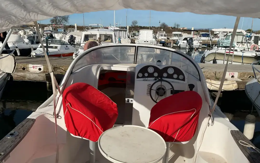 slider 9 Quicksilver  650 Cruiser