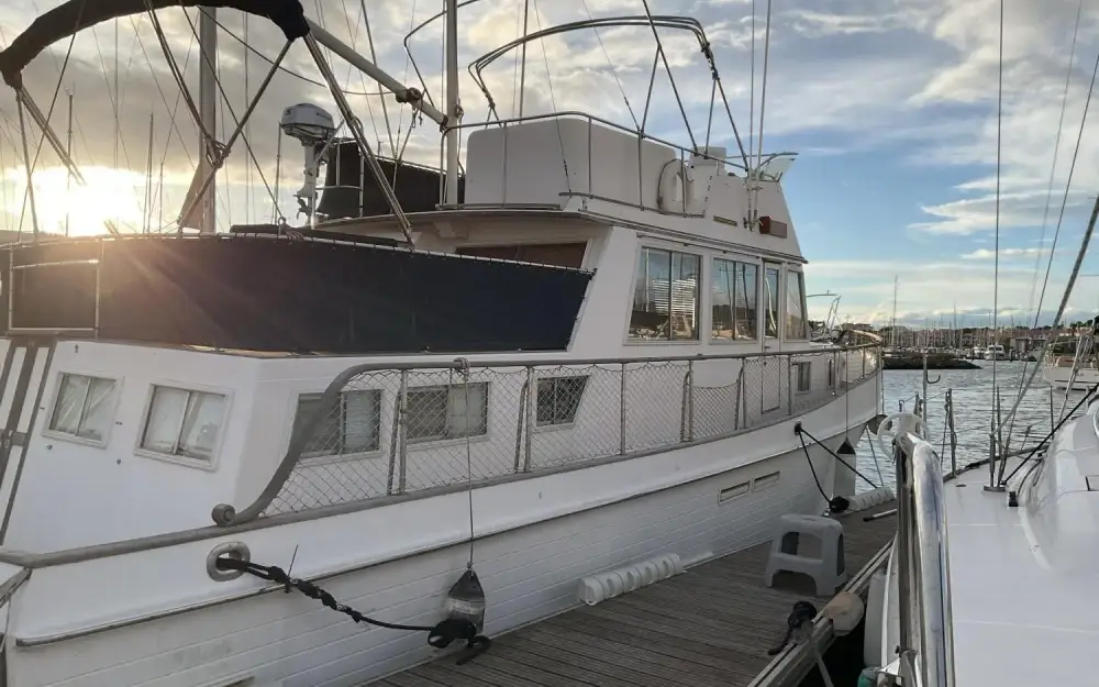 slider 2 Grand Banks  46