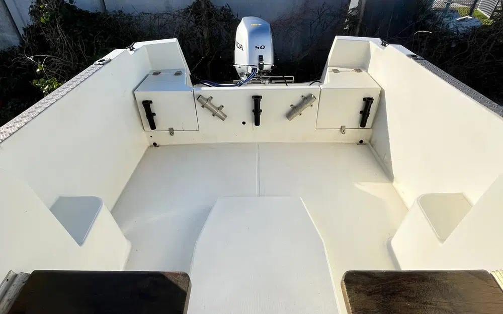 slider 2 Jeanneau Esteou 530