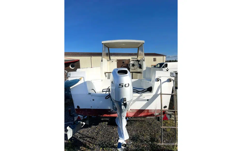 slider 4 Jeanneau Esteou 530