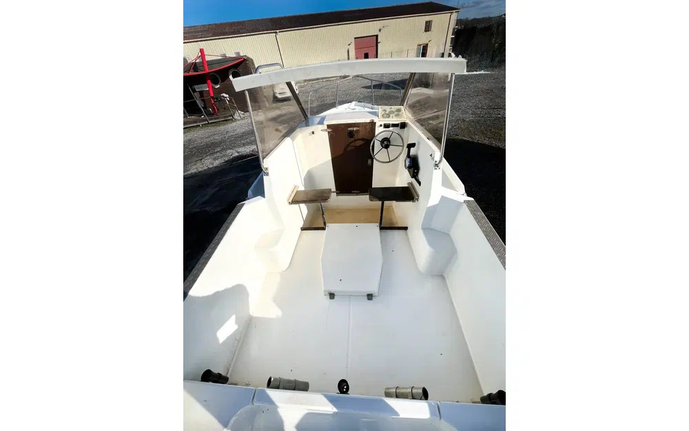 slider 5 Jeanneau Esteou 530