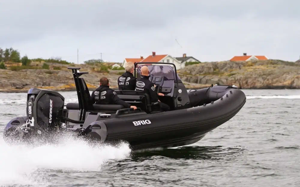 slider 1 Brig Eagle 6.7