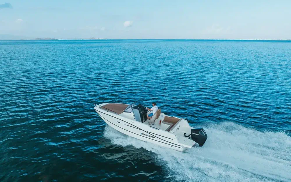 slider 9 Quicksilver Activ 755 Sundeck