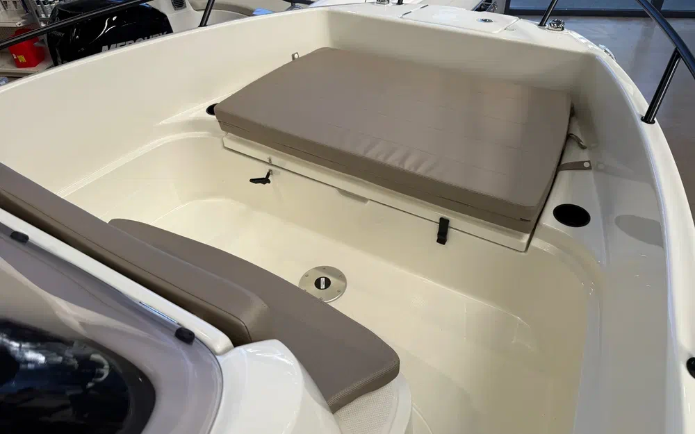 slider 1 Quicksilver Activ 555 Open