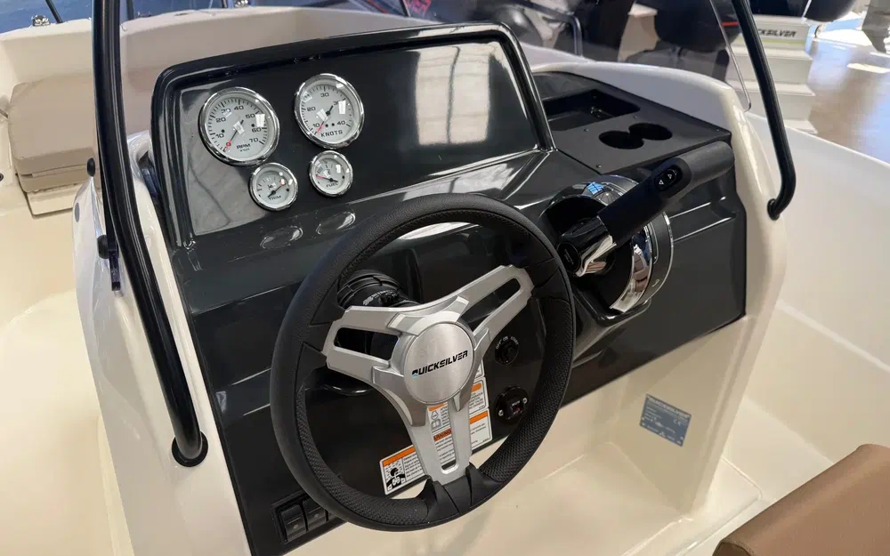 slider 4 Quicksilver Activ 555 Open