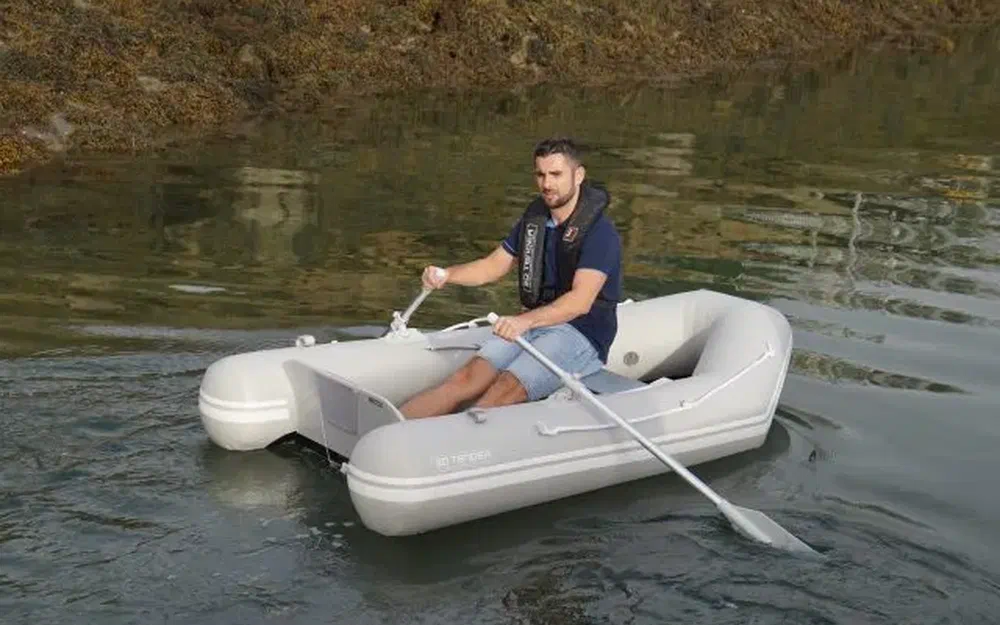 slider 7 3D Tender World Travel 235