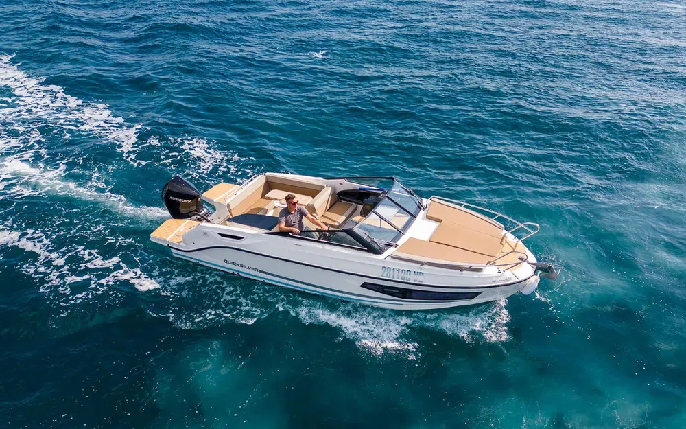 slider 9 Quicksilver Activ 755 Cruiser