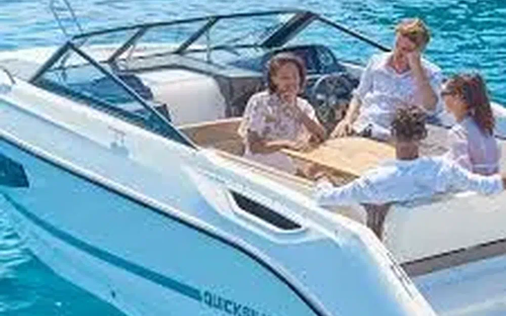 slider 10 Quicksilver Activ 755 Cruiser