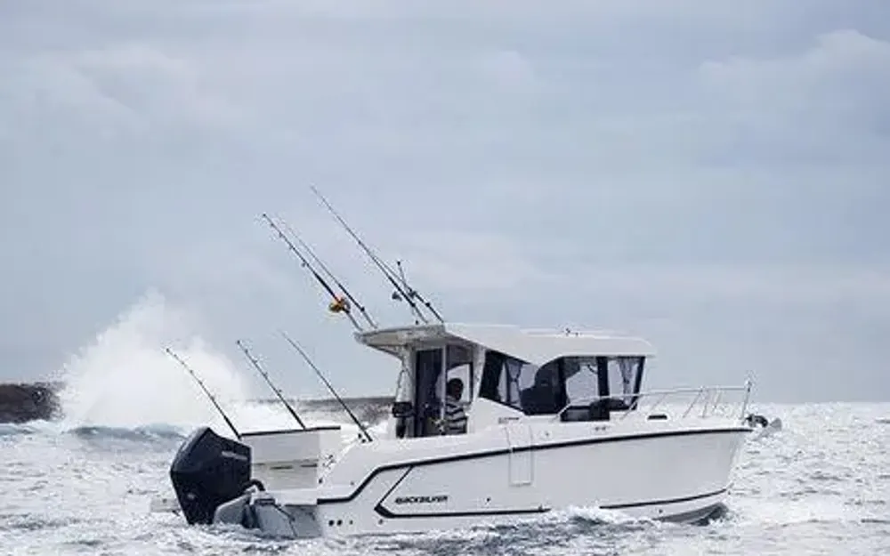 slider 1 Quicksilver Captur 625 Pilothouse - null