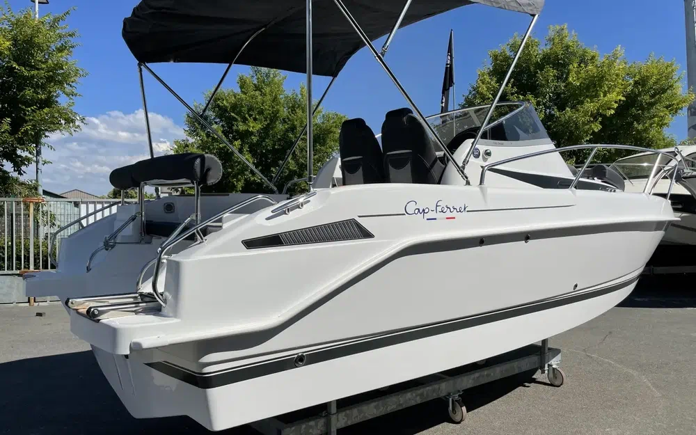 slider 3 B2 Marine Cap Ferret 752