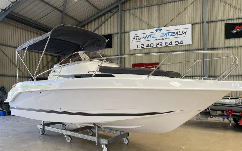 slider 5 B2 Marine Cap Ferret 752