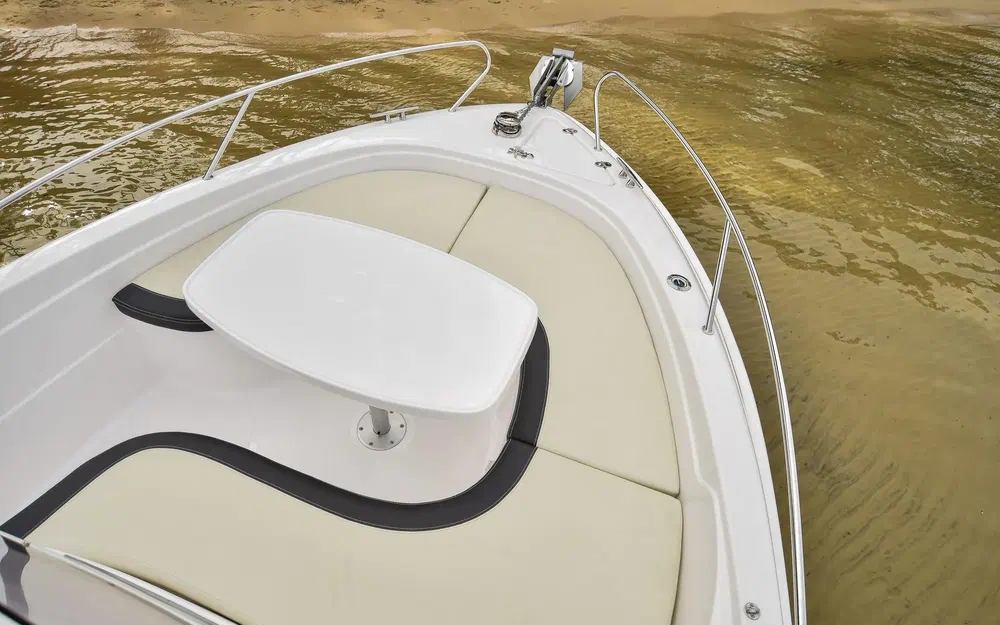 slider 1 B2 Marine 652