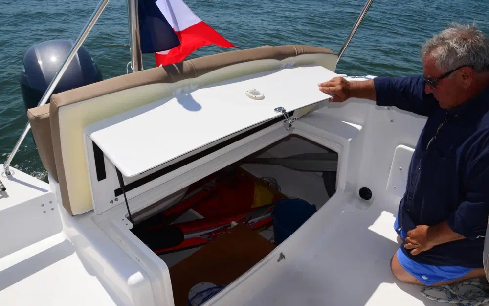 slider 2 B2 Marine Cap Ferret 702