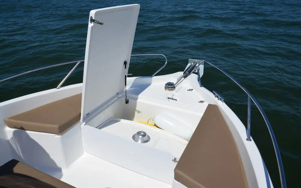 slider 5 B2 Marine Cap Ferret 702