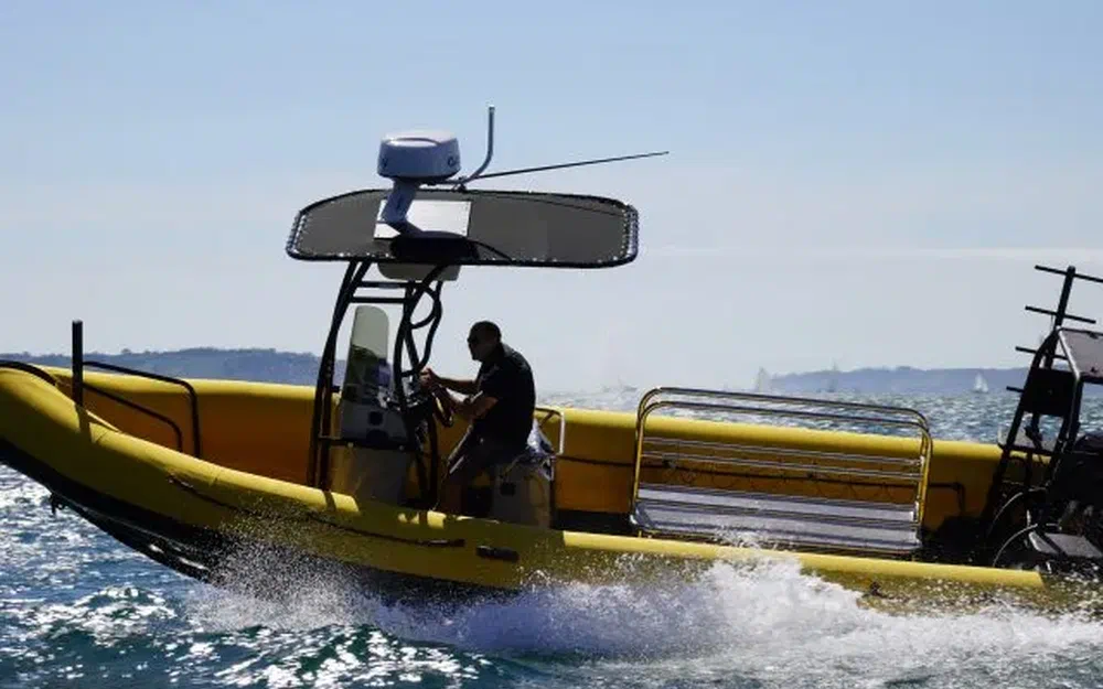 slider 8 3D Tender Patrol 760