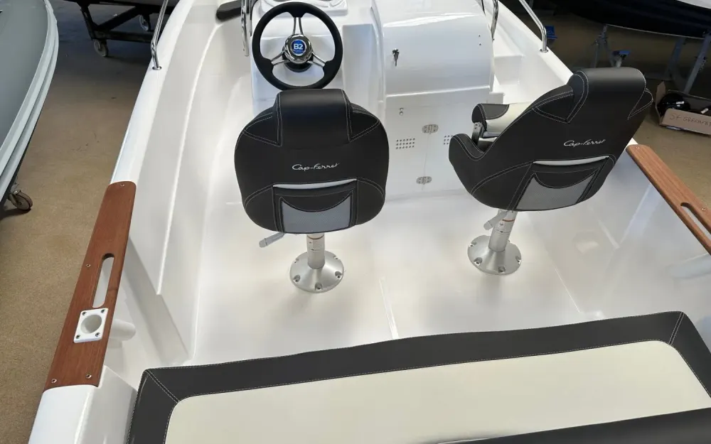 slider 3 B2 Marine Cap Ferret 522 Open - null