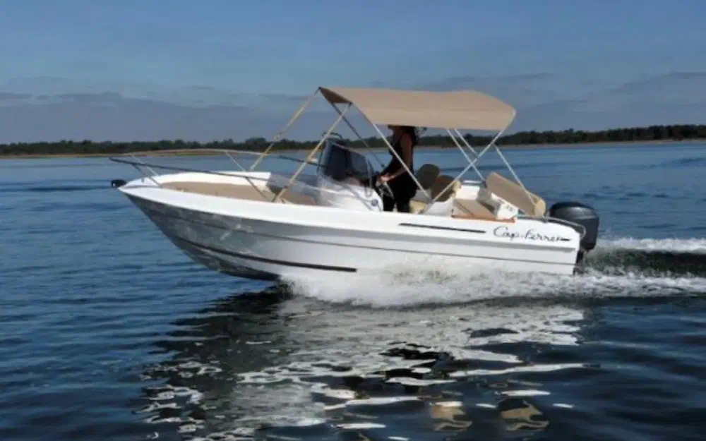 slider 4 B2 Marine Cap Ferret 522