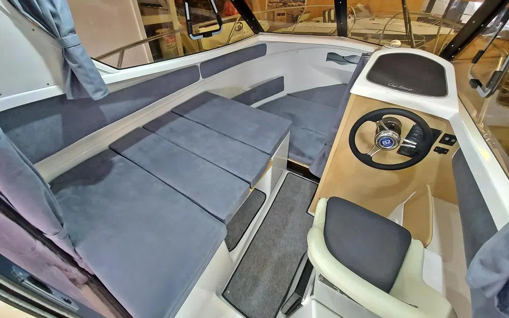 slider 5 B2 Marine Cap Ferret 722