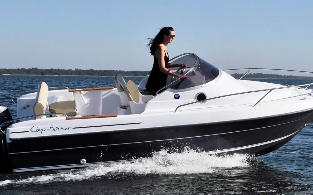 slider 6 B2 Marine Cap Ferret 522 Cruiser