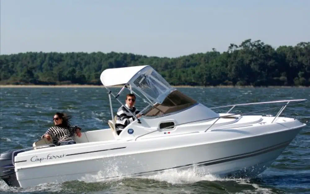 slider 0 B2 Marine Cap Ferret 572