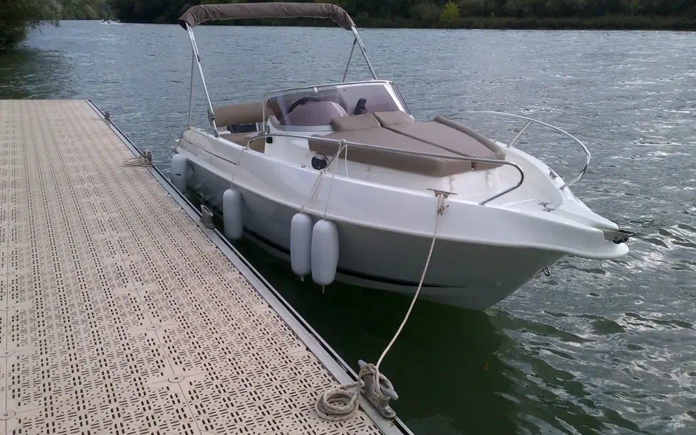 slider 2 B2 Marine Cap Ferret 572