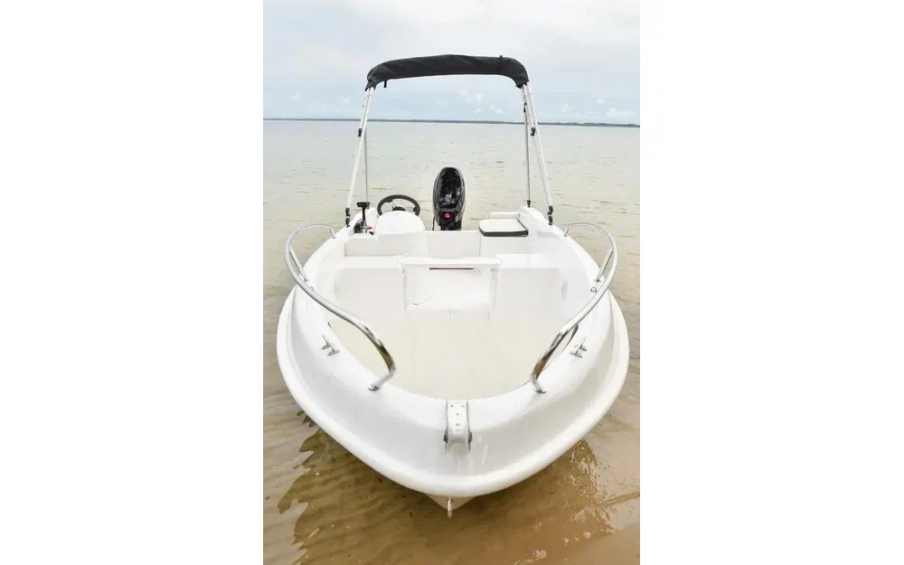 slider 1 B2 Marine Cap Ferret 452