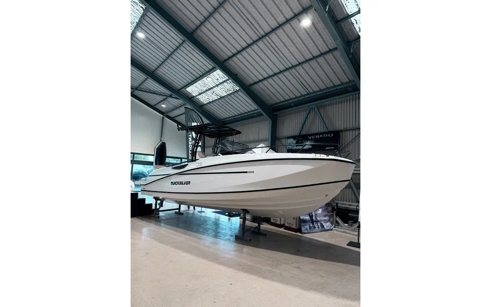 slider 14 Quicksilver Activ 805 Open