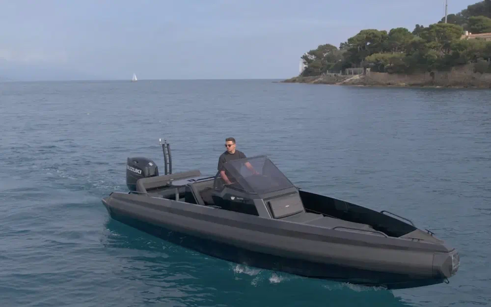slider 9 Iron Boats 707