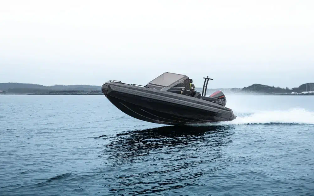 slider 0 Iron Boats 647