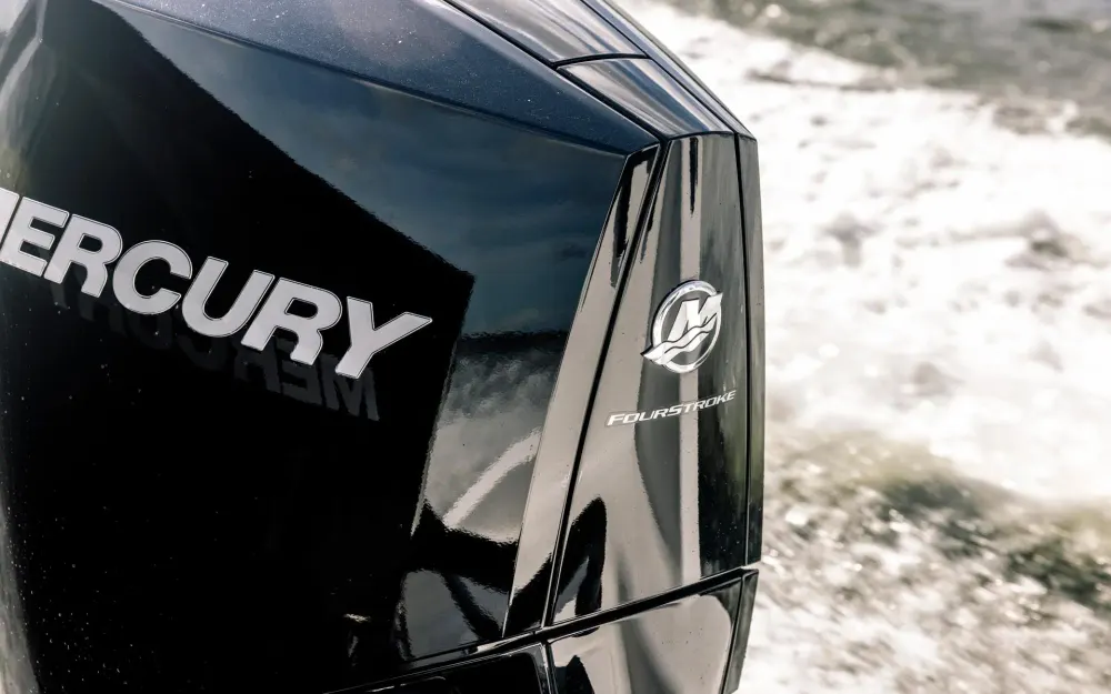 slider 6 Mercury 300 cv efi V8