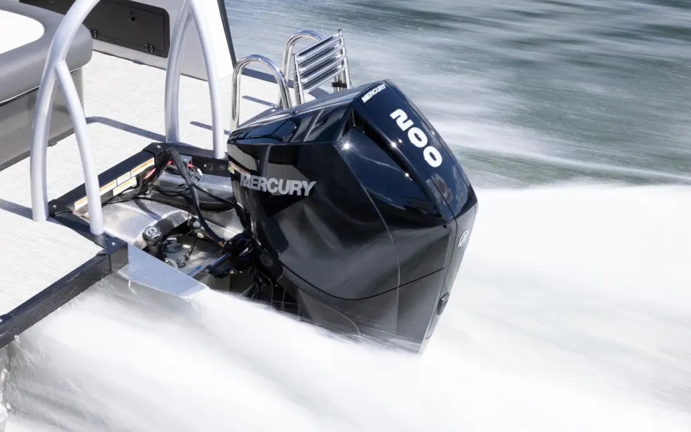 slider 2 Mercury 200 cv efi V6