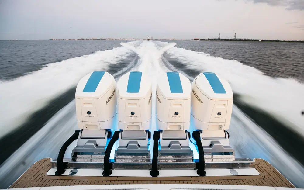 slider 9 Moteur Mercury 600 CV V12