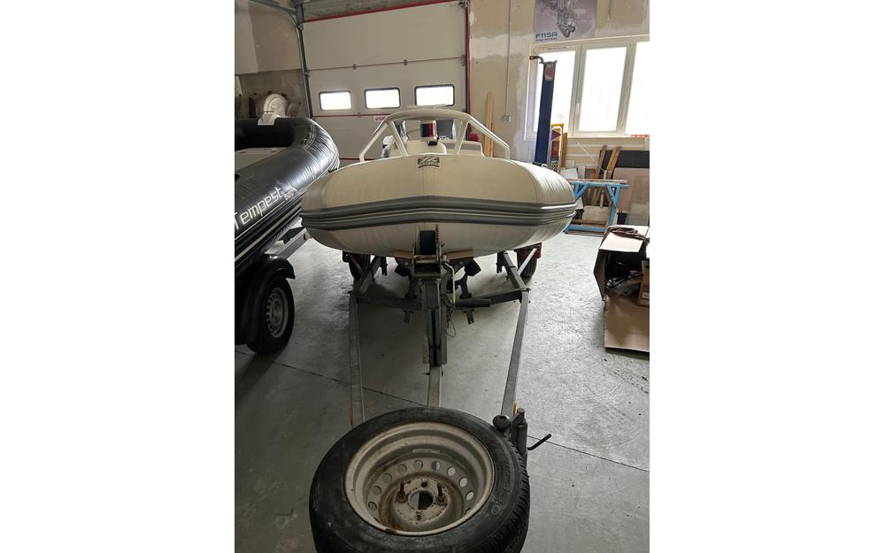 slider 0 Zodiac Yachtline 420 DL