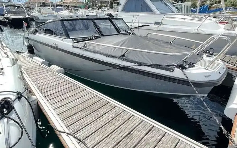 slider 0 Finnmaster  R8