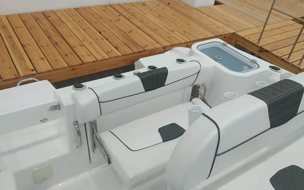 slider 3 Wellcraft Fisherman 222