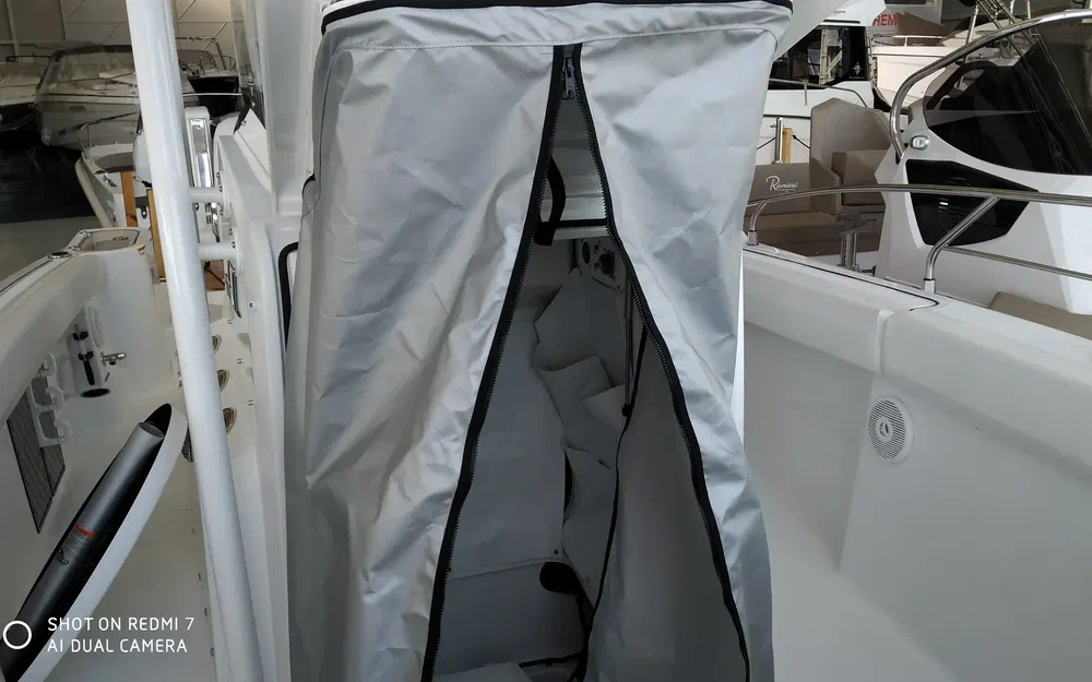 slider 11 Wellcraft Fisherman 242