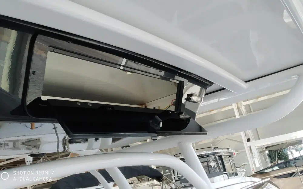 slider 13 Wellcraft Fisherman 242