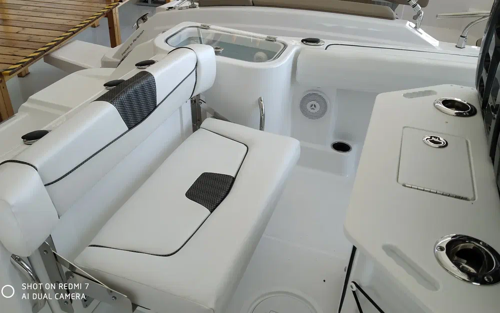 slider 27 Wellcraft Fisherman 242