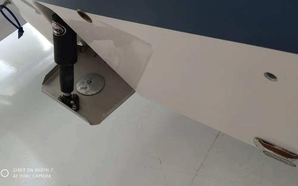 slider 31 Wellcraft Fisherman 242