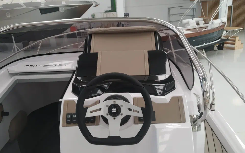 slider 3 Ranieri Next 220 Sh