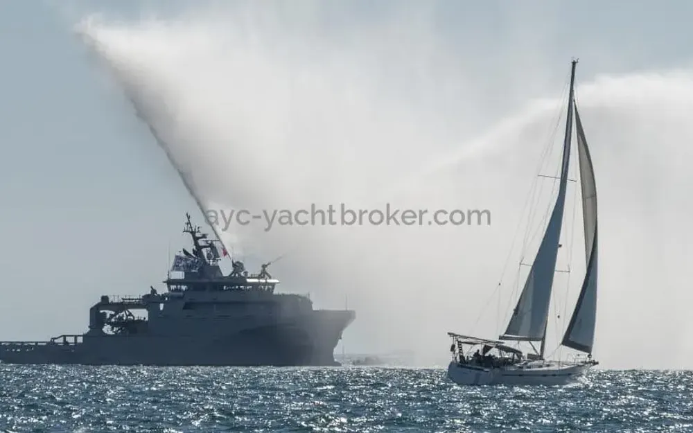 slider 0 Bavaria  55 Cruiser
