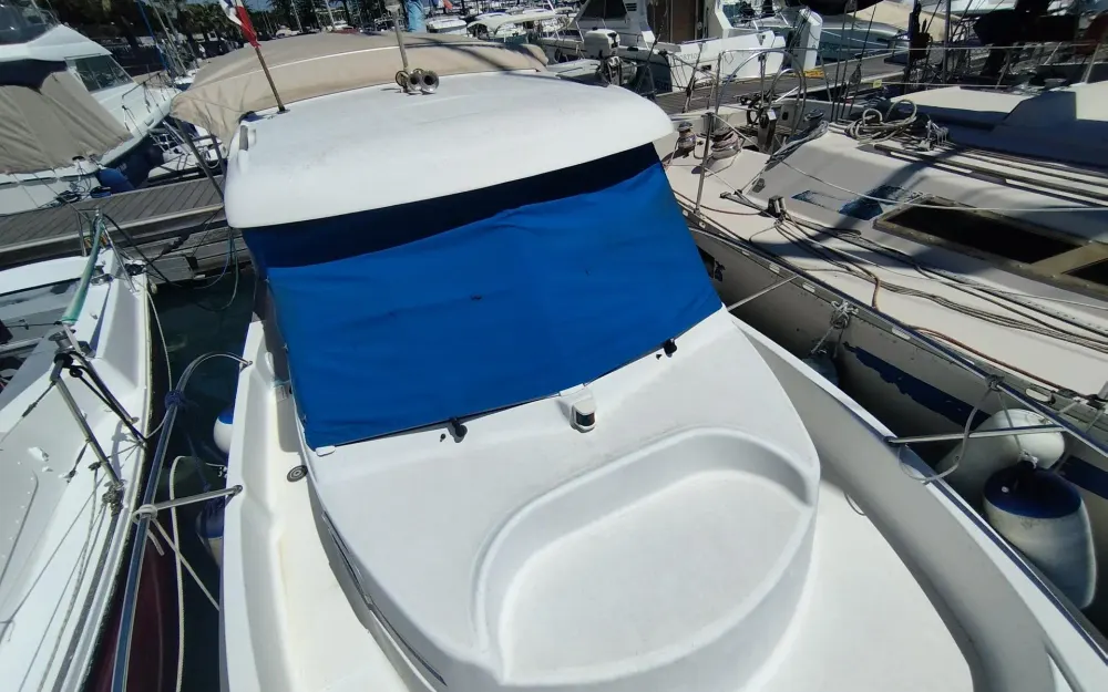 slider 1 Beneteau Antares 620 - null