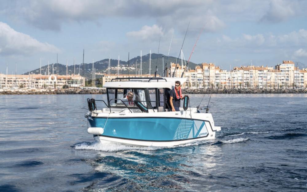 slider 0 Quicksilver Activ 705 Pilothouse