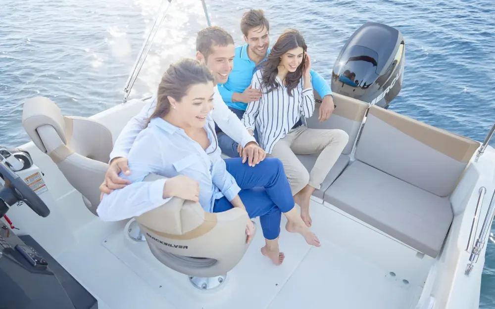 slider 7 Quicksilver  675Sundeck