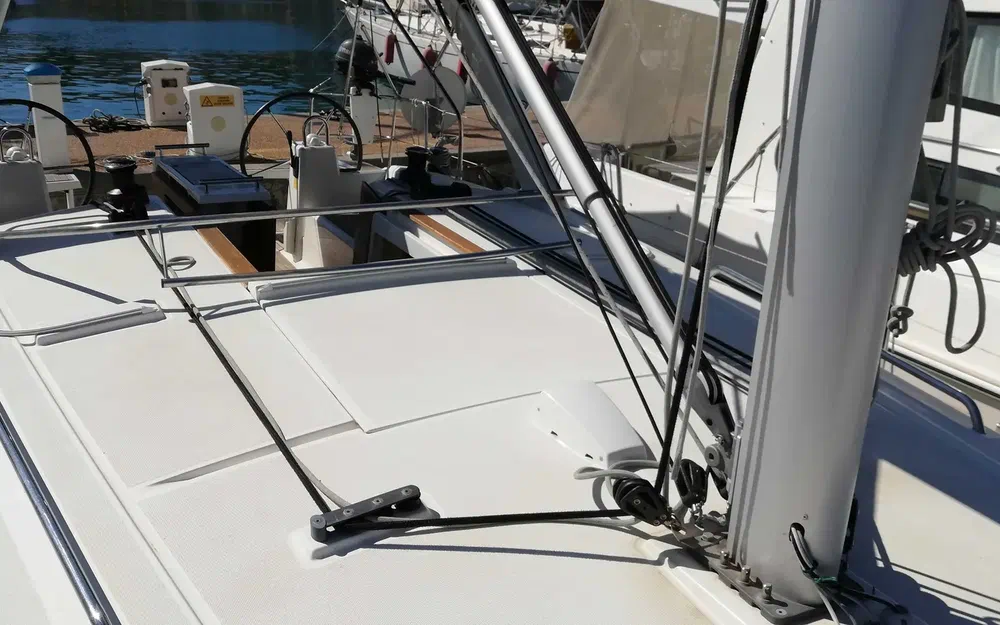 slider 11 Beneteau Oceanis 38.1