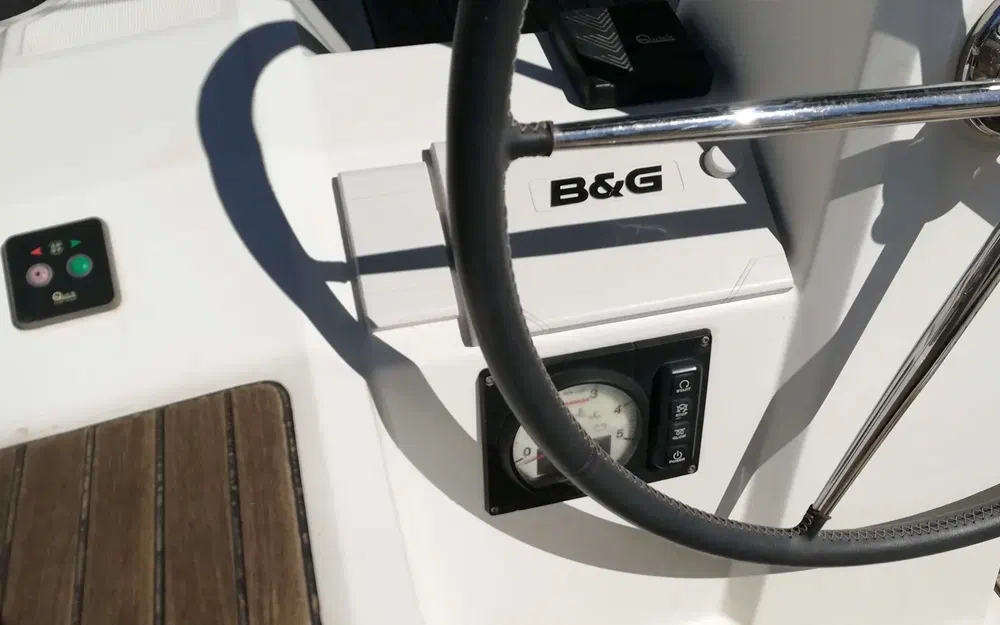 slider 5 Beneteau Oceanis 38.1